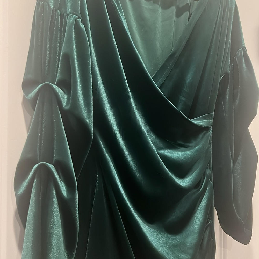 Dress day emerald velvet mini dress